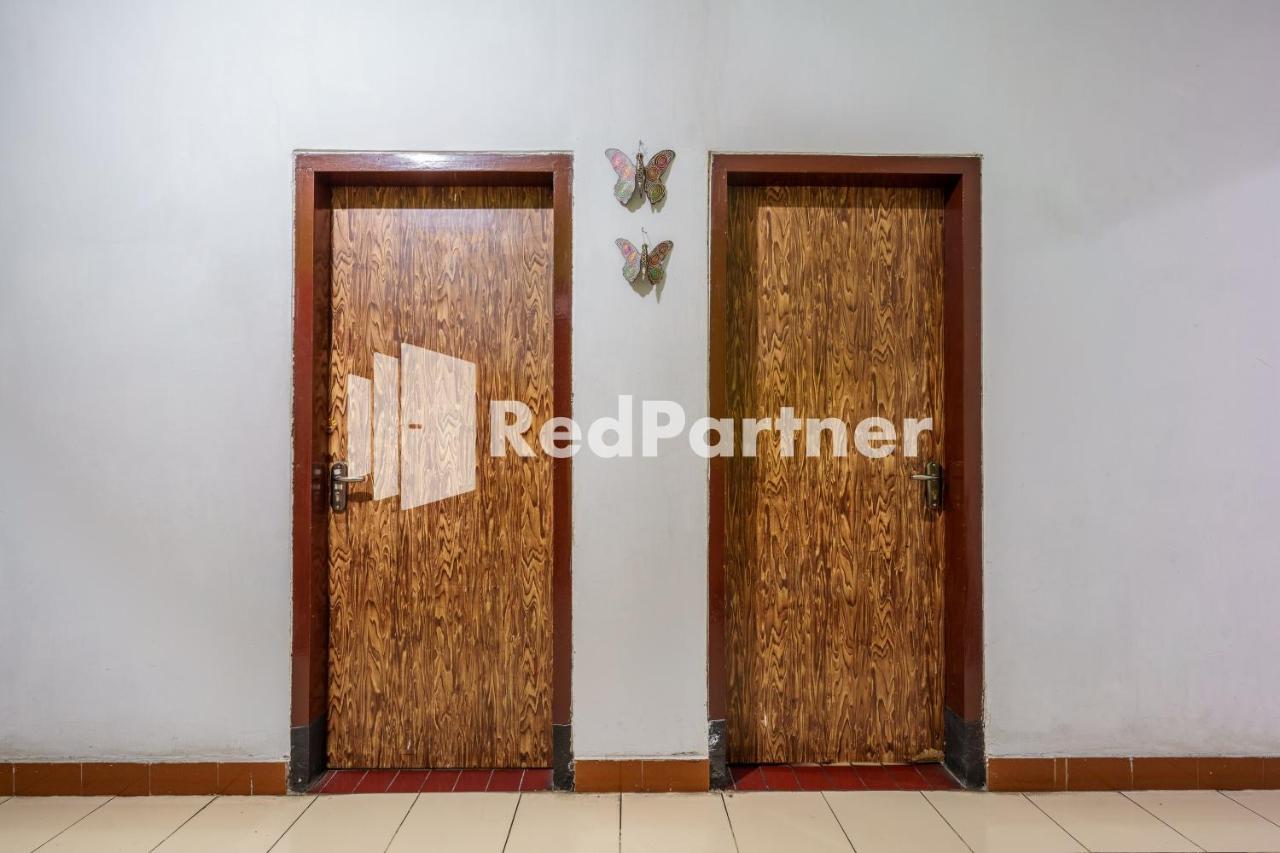 Nafisa Homestay Syariah Near Jatim Park 3 Batu Mitra Reddoorz Malang Eksteriør billede