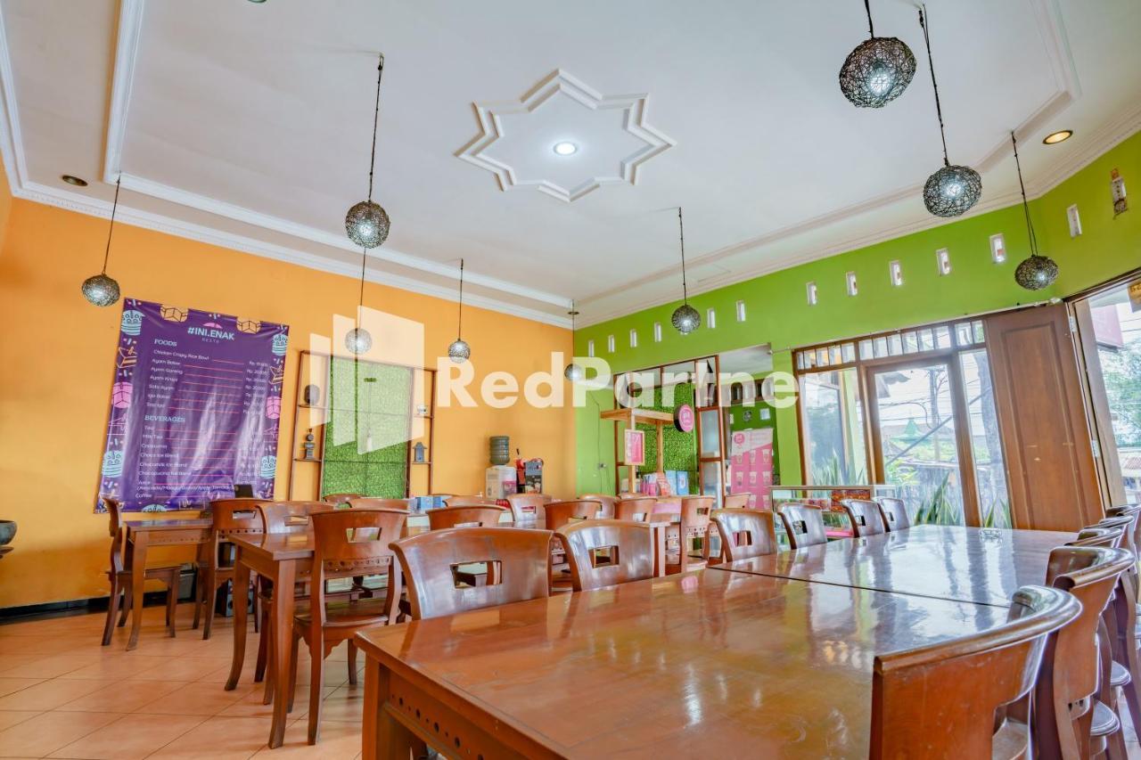 Nafisa Homestay Syariah Near Jatim Park 3 Batu Mitra Reddoorz Malang Eksteriør billede