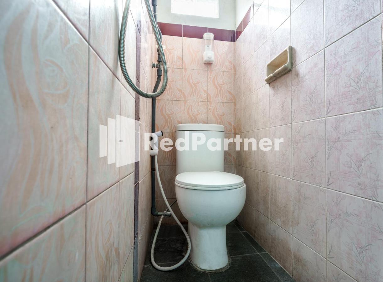Nafisa Homestay Syariah Near Jatim Park 3 Batu Mitra Reddoorz Malang Eksteriør billede
