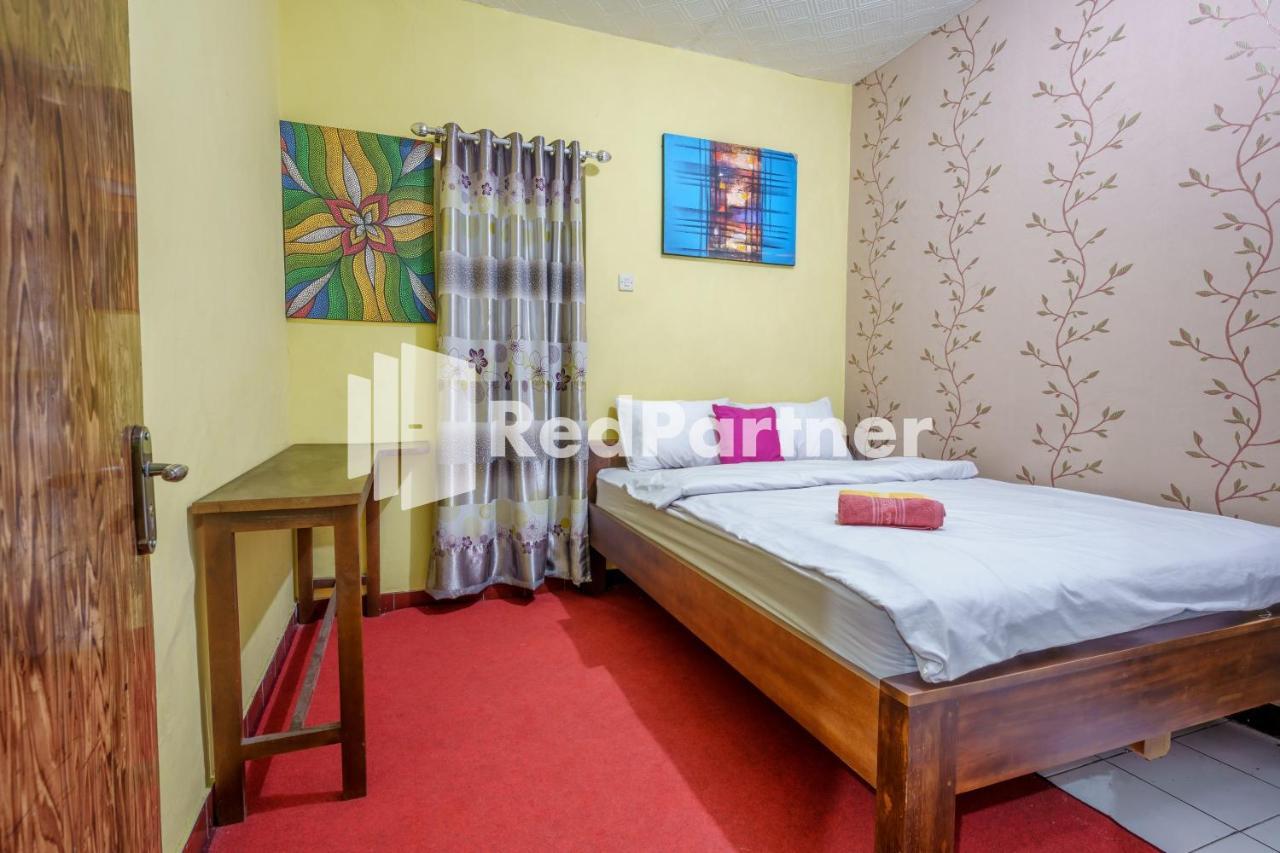 Nafisa Homestay Syariah Near Jatim Park 3 Batu Mitra Reddoorz Malang Eksteriør billede