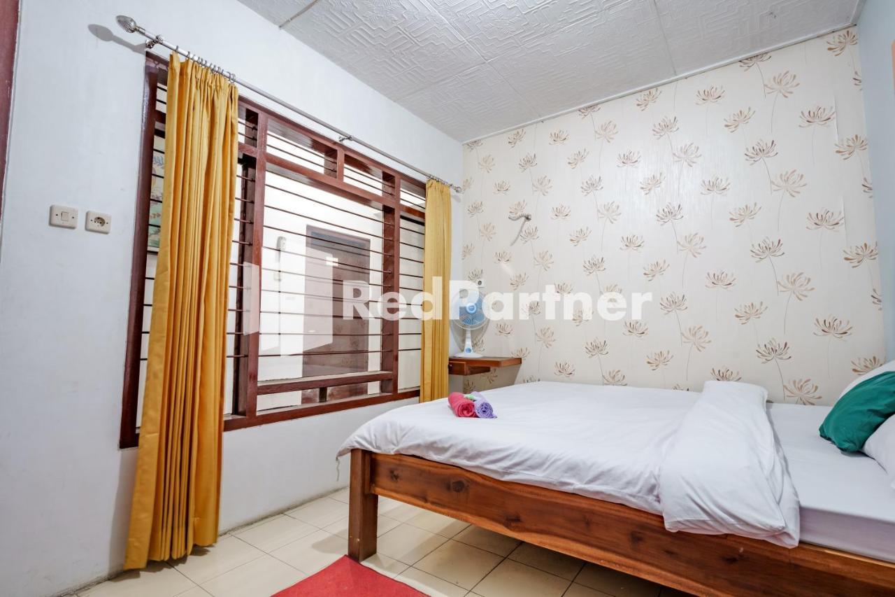 Nafisa Homestay Syariah Near Jatim Park 3 Batu Mitra Reddoorz Malang Eksteriør billede