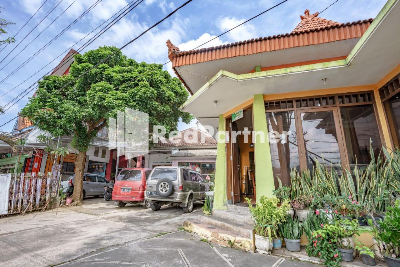 Nafisa Homestay Syariah Near Jatim Park 3 Batu Mitra Reddoorz Malang Eksteriør billede